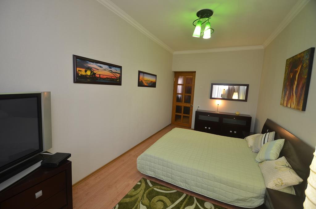 Apartments In The City Center On Sobornaya Street Nikolayev Ruang foto