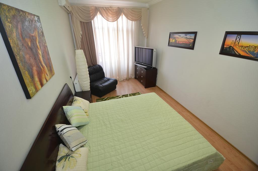 Apartments In The City Center On Sobornaya Street Nikolayev Ruang foto
